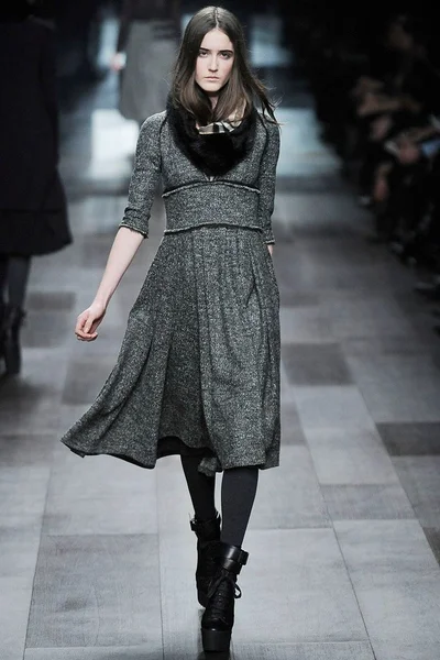 Look 12